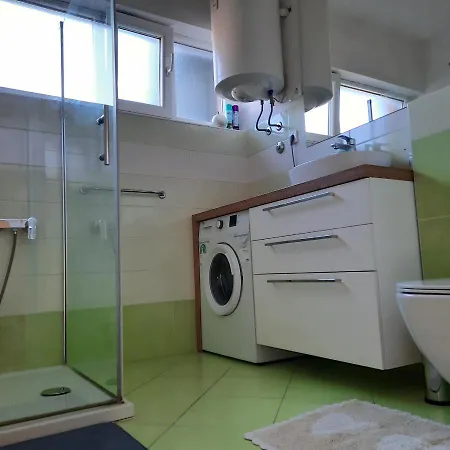 Fantastic View 아파트